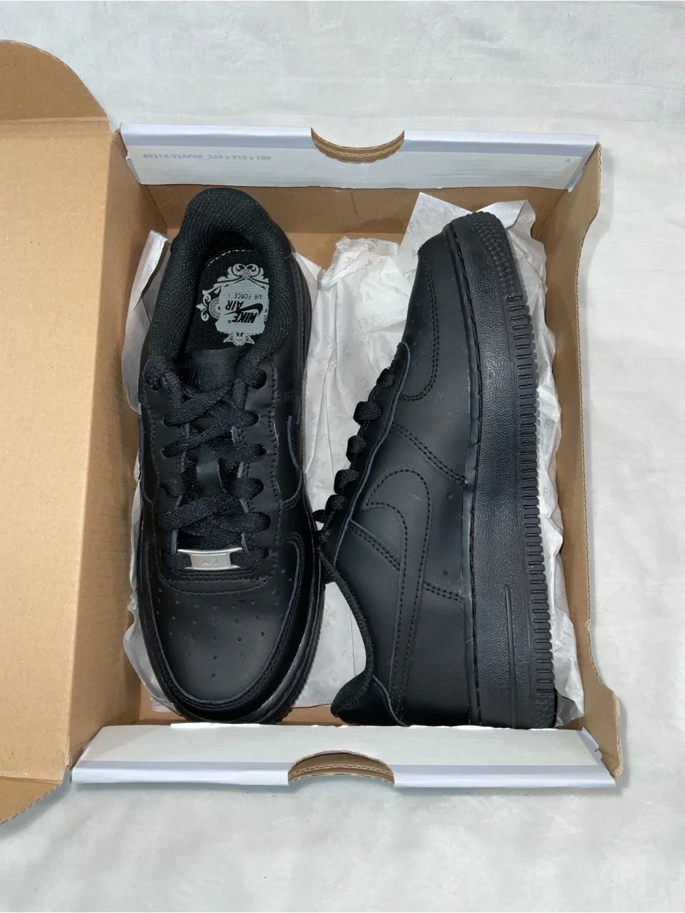 Nike Air Force 1 Low LE Triple Black Sz 4Y/Women’s 5.5 FV5951-001